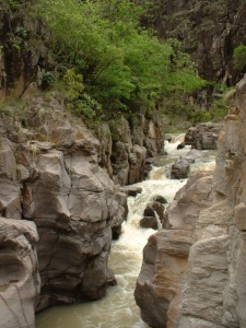 river photo